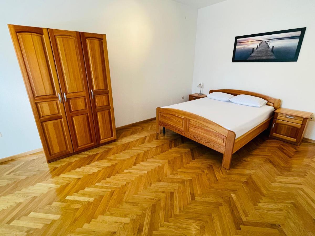 Apartments Basilea Biograd Na Moru Exterior foto