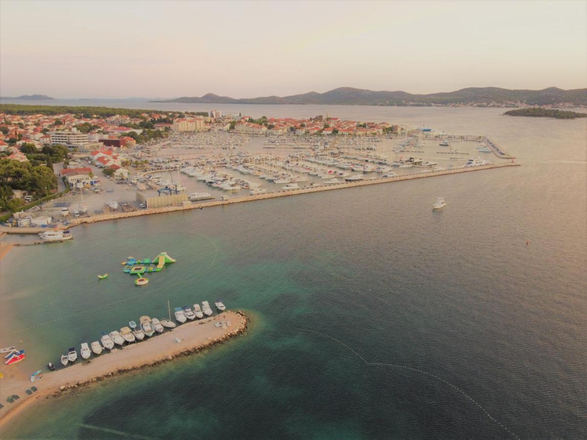 Apartments Basilea Biograd Na Moru Exterior foto