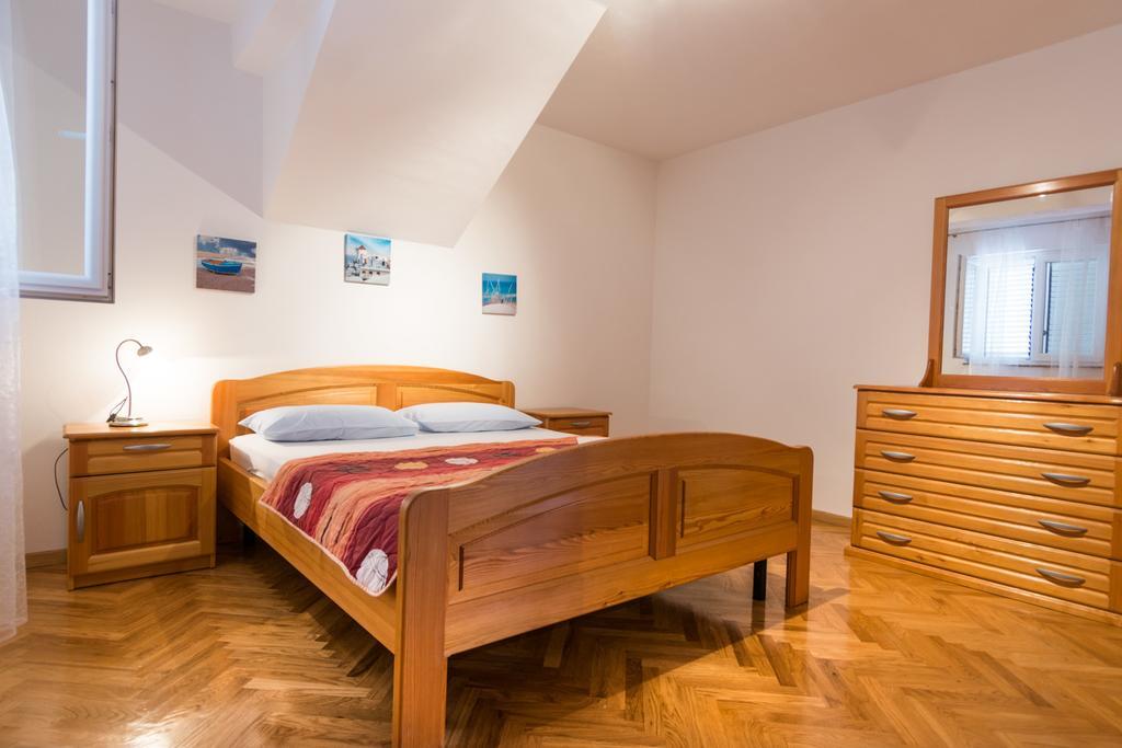 Apartments Basilea Biograd Na Moru Quarto foto